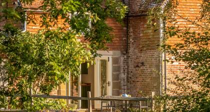 Hensill Farmhouse is a wonderfully isolated, 19th century cottage