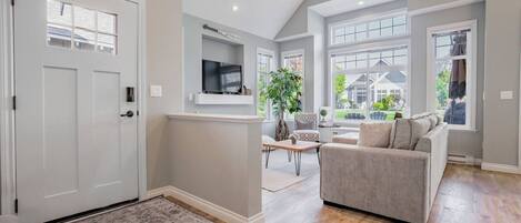 Smart TV, fireplace, offices