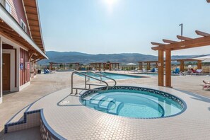 A heated pool - Syrah Cottage on Osoyoos Lake #130 (Osoyoos)