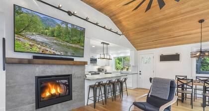 Snoqualmie River Retreat