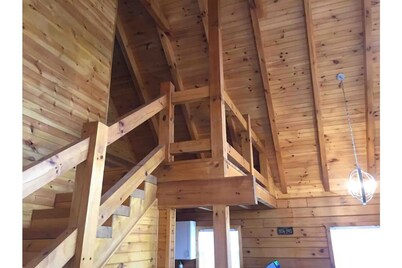 Little  House  On  The  Quarry