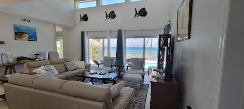 BeachPlumVilla - Snorkeler's Paradise