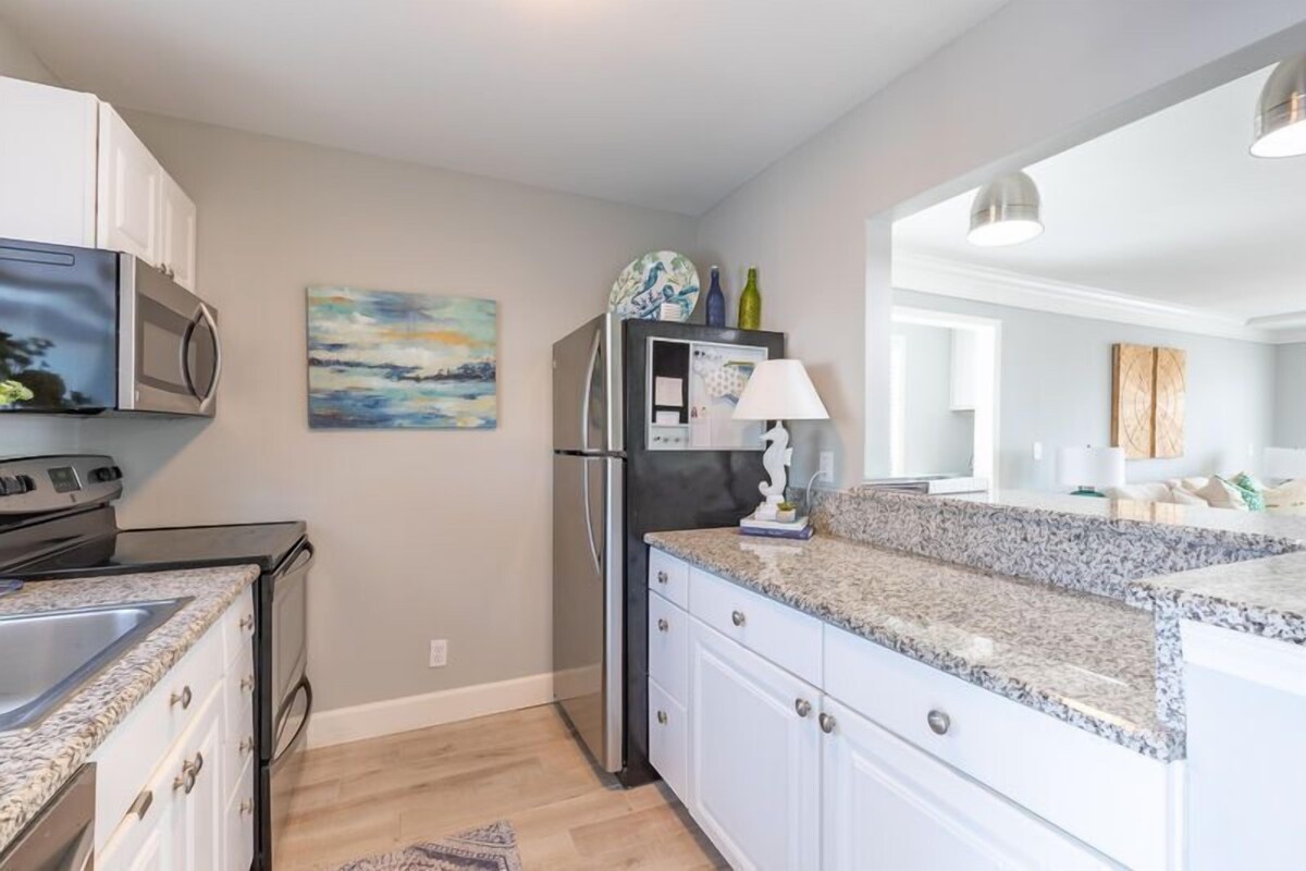Photo 9 of Sandpiper Cove unit 1148, Gulf Front 3 night min