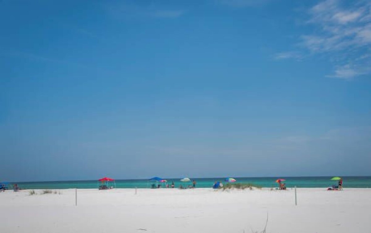 Photo 38 of Sandpiper Cove unit 1148, Gulf Front 3 night min