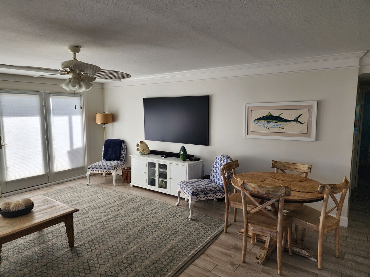 Photo 6 of Sandpiper Cove unit 1148, Gulf Front 3 night min