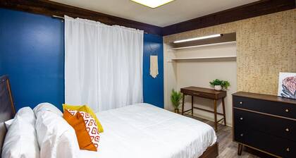 FairLane #1|That 70's Place