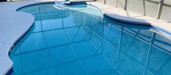 SandyRidge Five bedroom villa pool and spa home with no rear neighbors