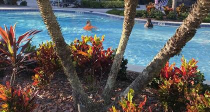 House in Ole exclusive resort close to it all - between Marco Island and Naples