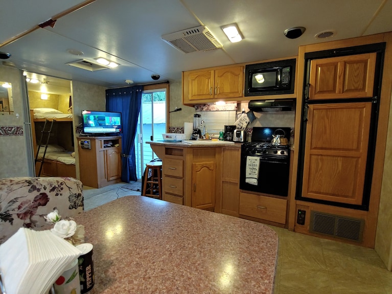 New Smyrna Rv Bunkhouse Pool Private Family Rv - Florida