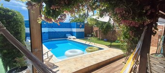 COZY GROUND FLOOR HOUSE 100M FROM THE BEACH.
