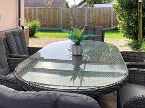 屋外ダイニングエリア