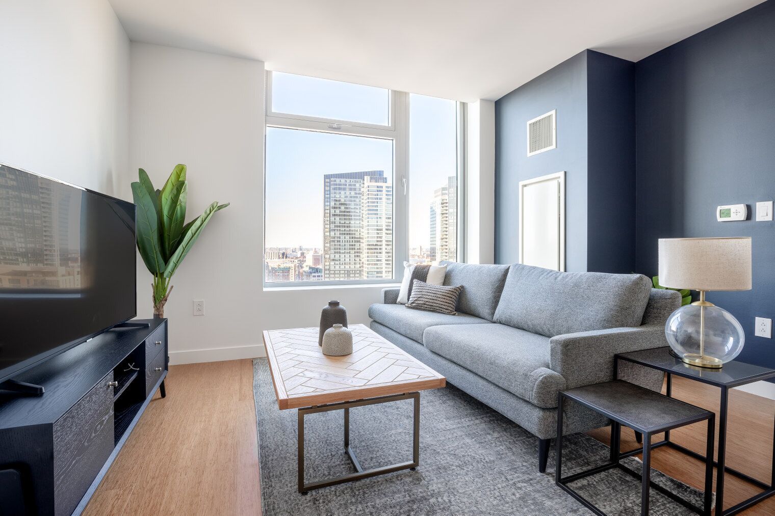 Smart Downtown 1BR w/ W/D in unit, Gym, Doorman, near South Station, by Blueground