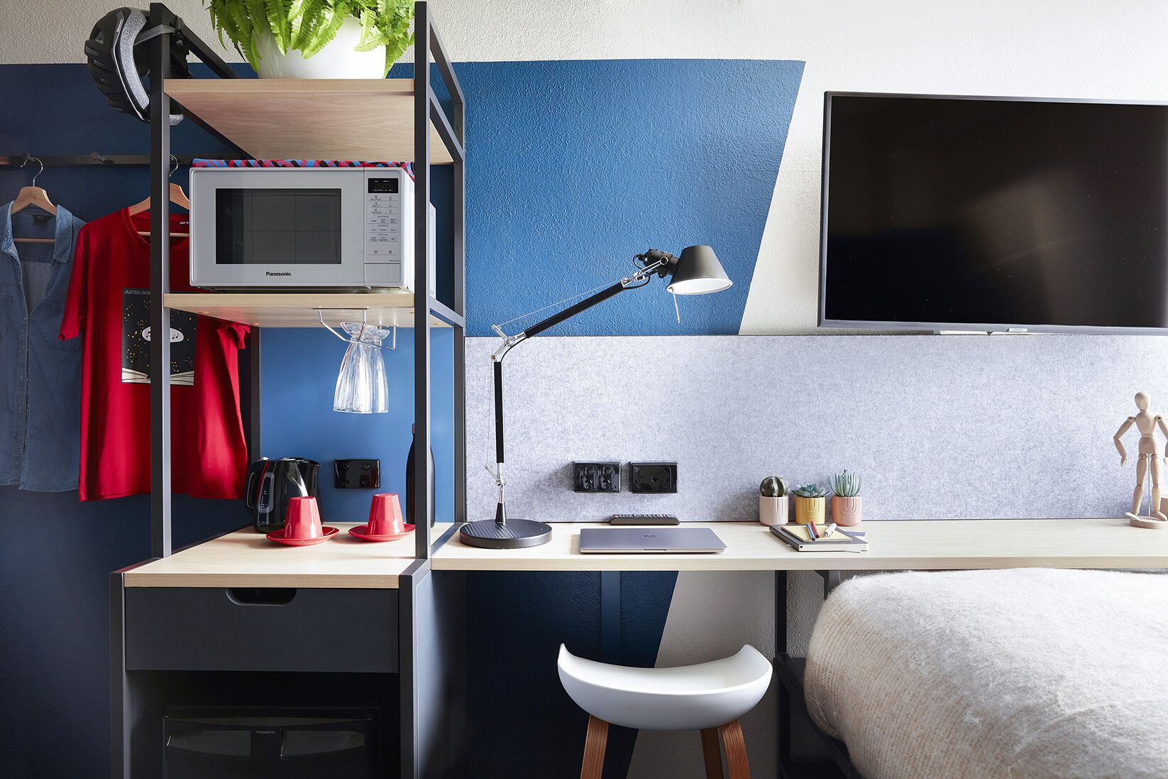 Fully Furnished Studio Rooms with included Leisure Facilities & Utilities