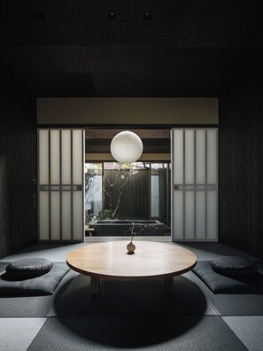 Living area - Maana Kamo (Kyoto)