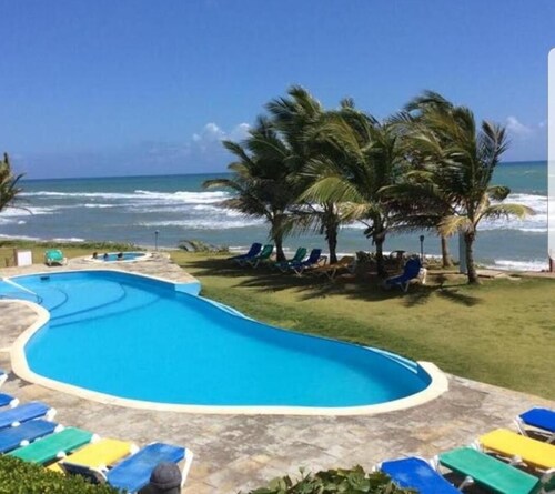 Ocean view luxury condo steps from the beach