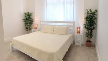 1 chambre, fer et planche Ă repasser, lit parapluie, Wi-Fi