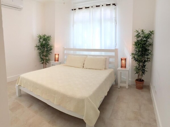 1 bedroom, iron/ironing board, travel cot, WiFi