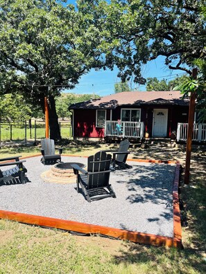 Terrace/patio - Hot Tub + Views! Chic 3BR/2BA Tosan’s Cottage (Medicine Park)