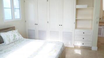 1 habitación y caja de seguridad en la habitación