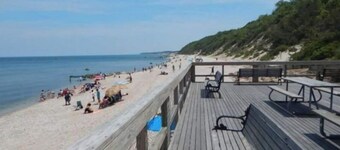 Modern Farmhouse Retreat North Fork Wine Country