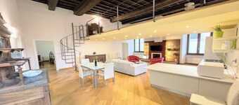 TERRAZZA DUOMO, SLPS 6, PEDESTRIAN CENTRE, 2 TERRACES + SENSATIONAL VIEWS