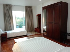 Villa | 5 bedrooms, desk, blackout curtains, free WiFi - Cheva Villa Chiang Mai (Chiang Mai)
