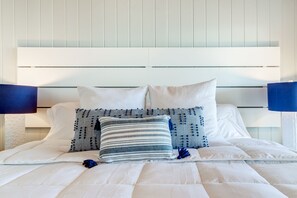 4 quartos, acesso à internet, roupa de cama