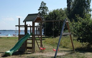 Children’s area - Bungalow B 2 - Silz holiday village in the pine forest with its own beach access (Silz)