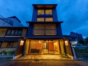 Front of property - Connect inn Shichijokawaramachi (Kyoto)
