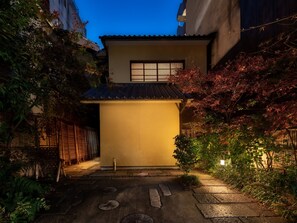 Front of property - evening/night