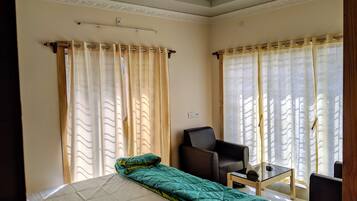 Standard Double Room | Desk, blackout curtains, free WiFi, bed sheets