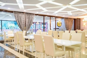 Dining - Flora Hotel Uzungol (Çaykara)