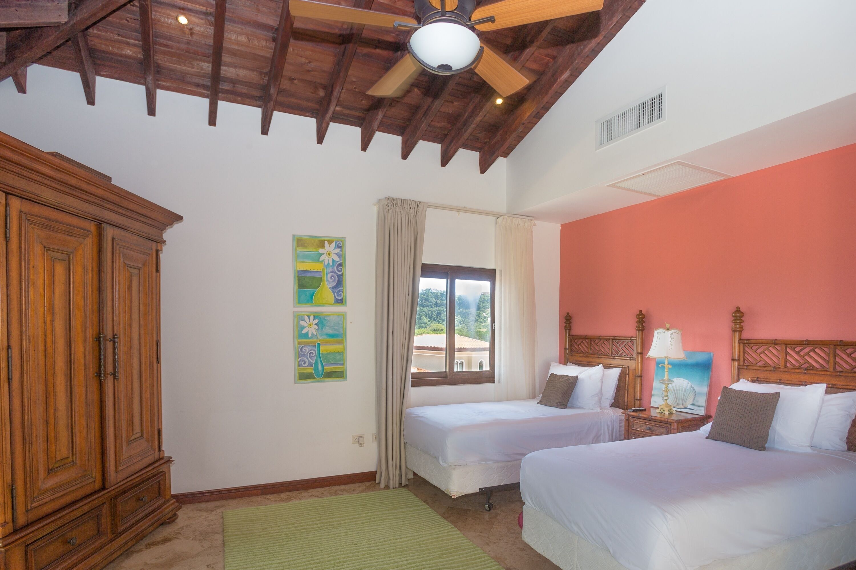 4 bedrooms, free WiFi