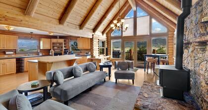 Serene Spacious Home | San Juan Mountain Views | Pet-Friendly STR2024-068