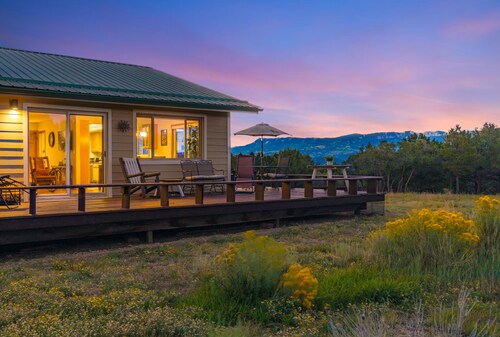 Serene Ranch Home on 2 Private Acres | Mountain Views + A/C | STR2025-055