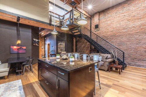 Modern Loft in the Heart of Downtown Ouray | Walk to Restaurants
