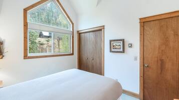 2 soverom, wi-fi (inkludert) og sengetøy