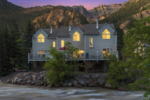 Affordable Riverfront Townhome - Fiber Internet - Near Ouray Hot Springs Pool