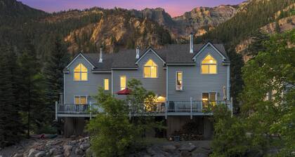 Affordable Riverfront Townhome - Fiber Internet - Near Ouray Hot Springs Pool