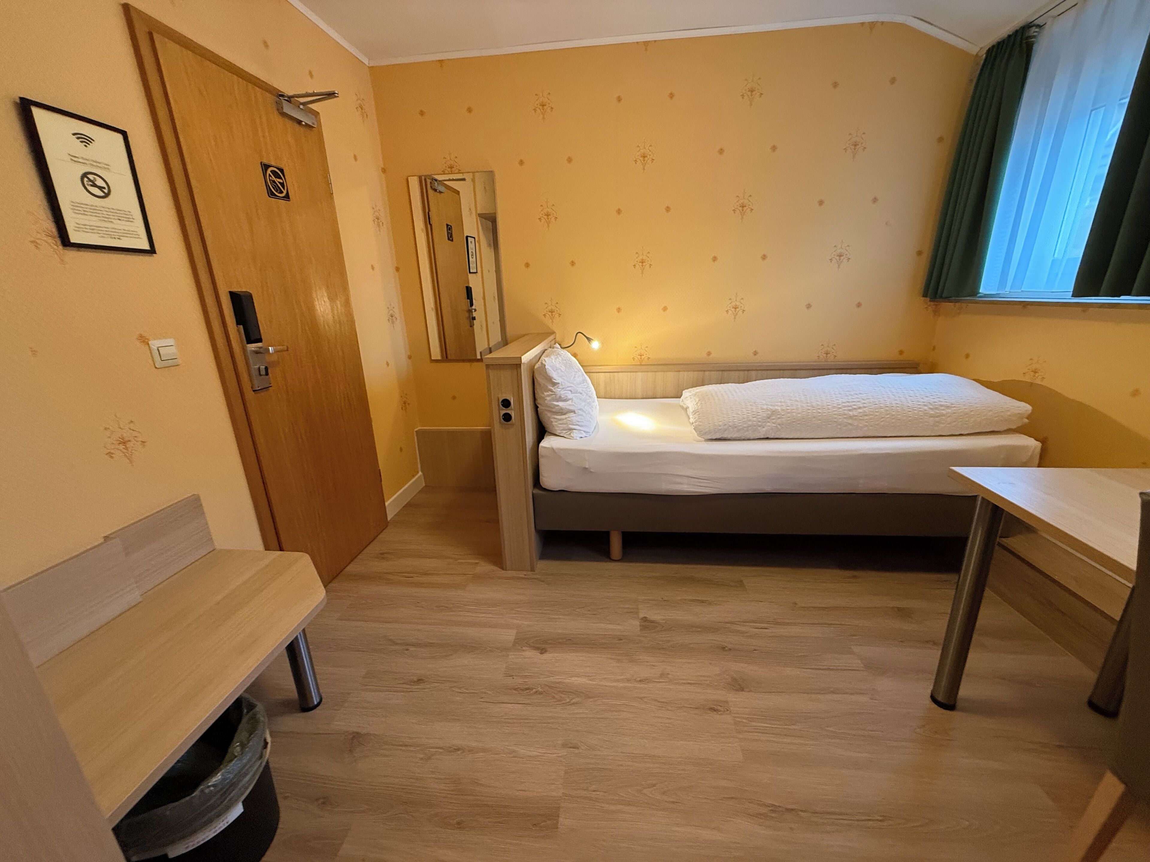 Classic Single Room, 1 Bedroom, Private Bathroom | Hypo-allergenic bedding, down duvets, memory-foam beds