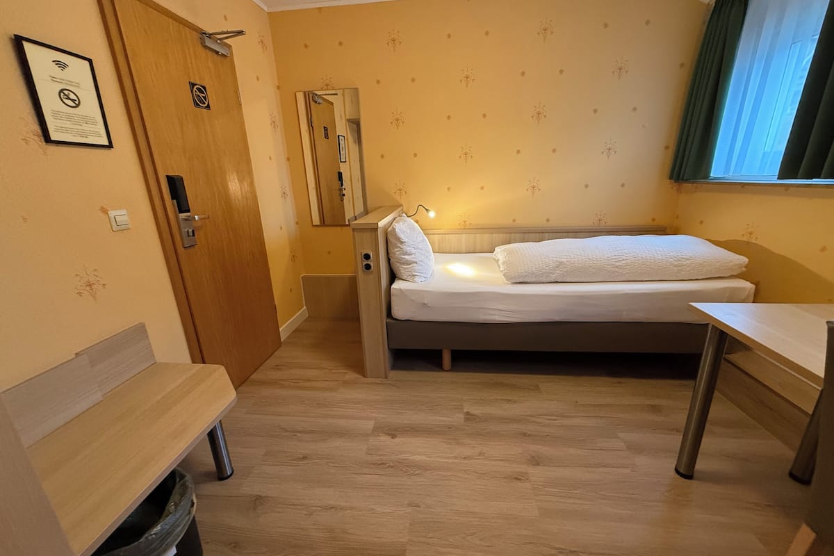 Classic Single Room, 1 Bedroom, Private Bathroom