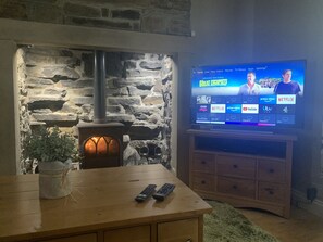 Unclassified image, 2 of 17, button - Teesdale holiday cottage, sleeps 4 + dog at Bank Top, Mickleton, Barnard Castle (Mickleton)