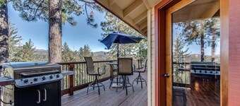 CASA YOSEMITE at Pine Mountain Lake Free Electric EV plug