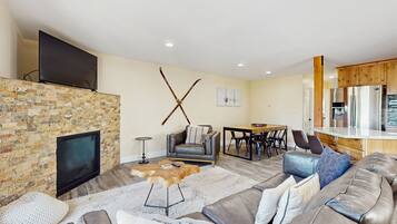 TV, lareira, Netflix, serviços de streaming