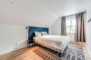 6 soverom, strykejern/-brett, reiseseng for barn og wi-fi