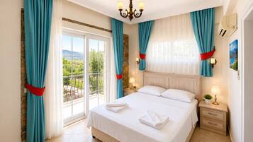 4 bedrooms, iron/ironing board, free WiFi, bed sheets