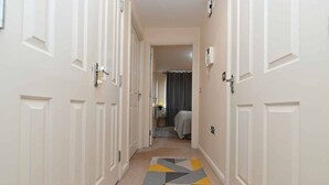 Apartment, 1 Queen Bed with Sofa bed | Interior - Town Centre Apartment in Watford (Watford)