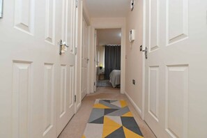 Apartment, 1 Queen Bed with Sofa bed | Interior