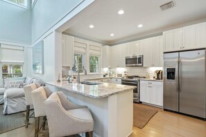 Fridge, microwave, oven, stovetop - LSV Cart | Screened-In Porch & Grill Station | Close to Camp WaterColor (Santa Rosa Beach)