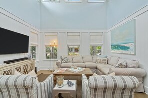 TV, stereo, offices - LSV Cart | Screened-In Porch & Grill Station | Close to Camp WaterColor (Santa Rosa Beach)